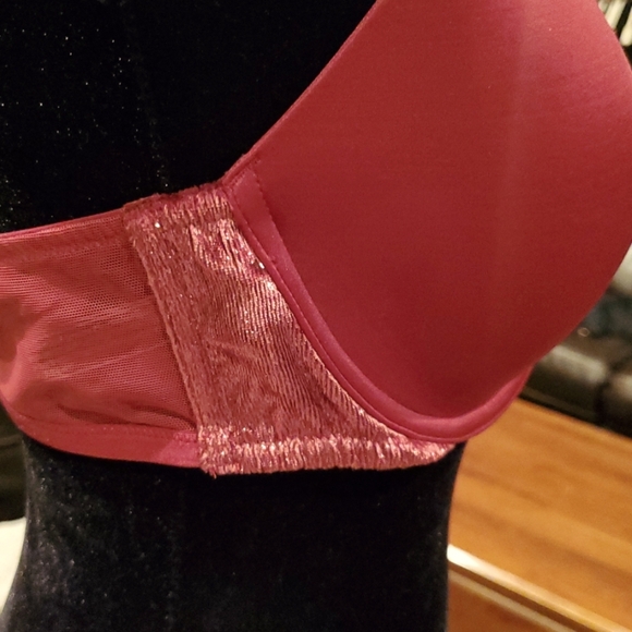 Victoria's Secret Racerback Burgundy Bra. Size 36C - Picture 5 of 6